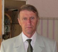 Александр Михайлович Винокуров.